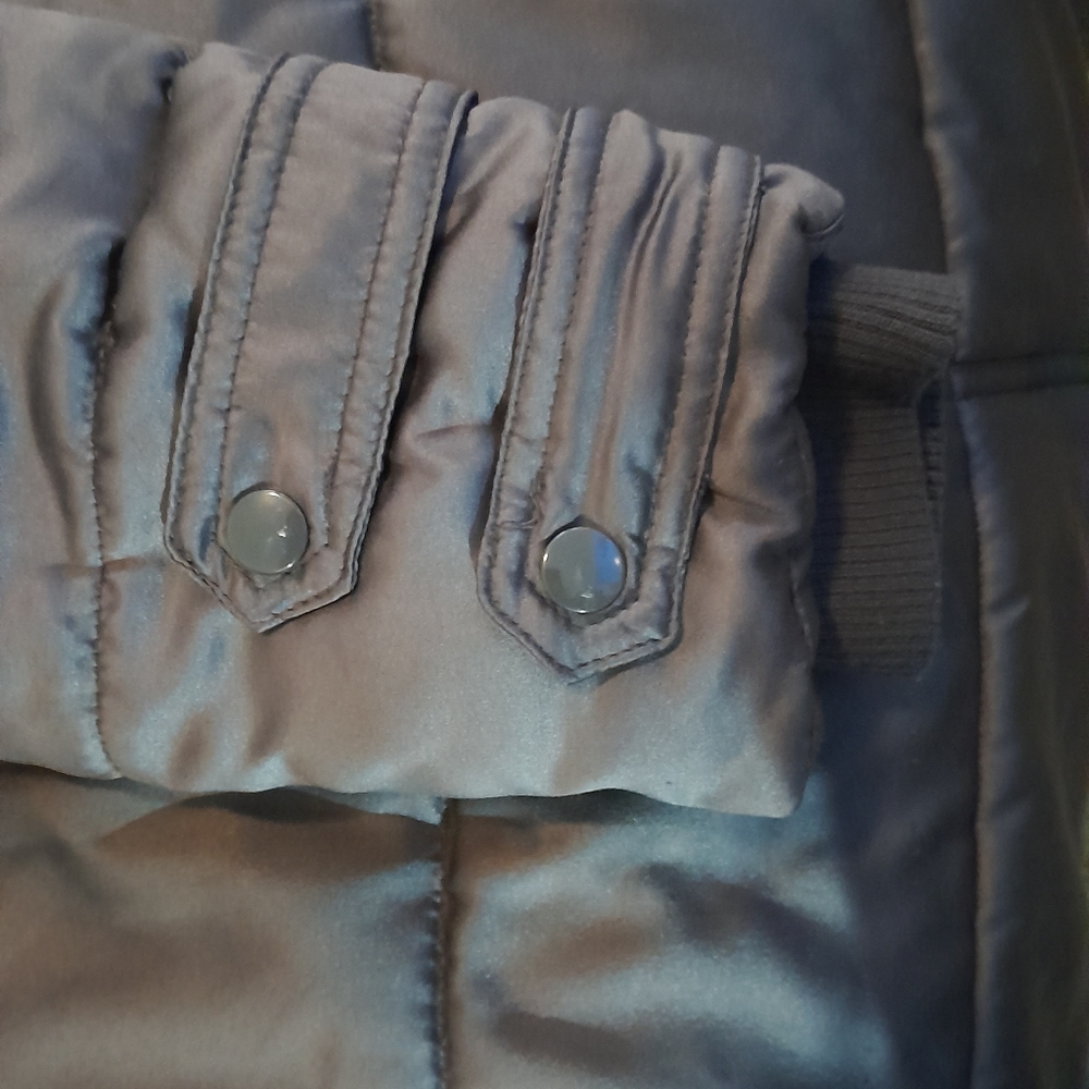 Puffer Coat - Picture 5 of 9
